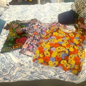 Bundle of 4 Lularoe Gigi tshirts